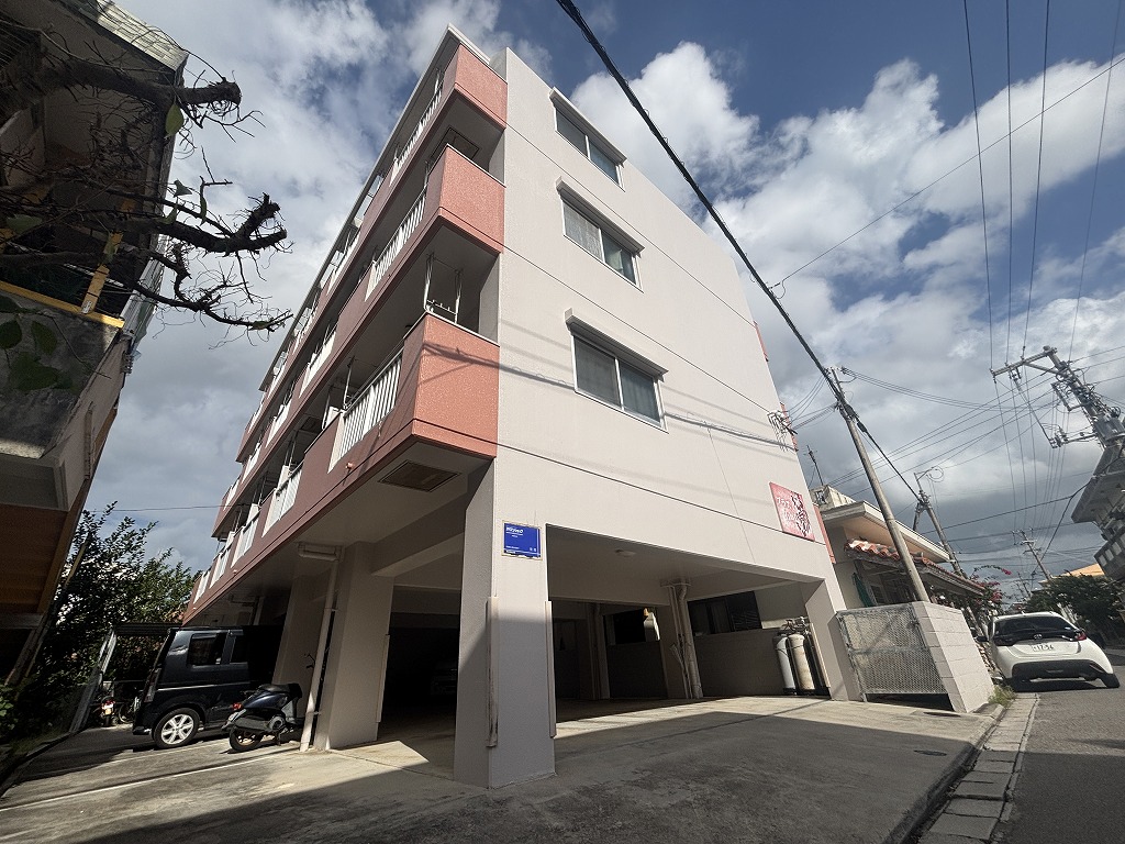 プラスⅠ石垣島 外観