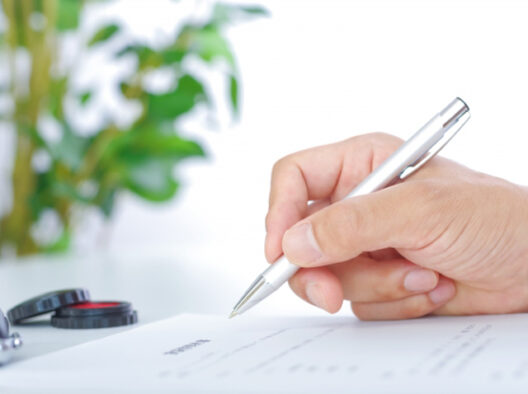 仲介なしで不動産は売買できる？個人間取引のメリット・注意点をわかりやすく解説